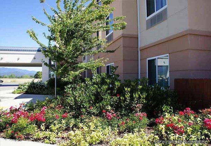 Fairfield Inn & Suites Redding Eksteriør bilde